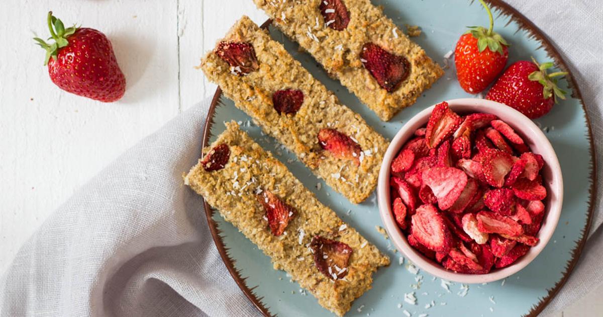 Eddas Haferflocken Riegel mit Erdbeeren