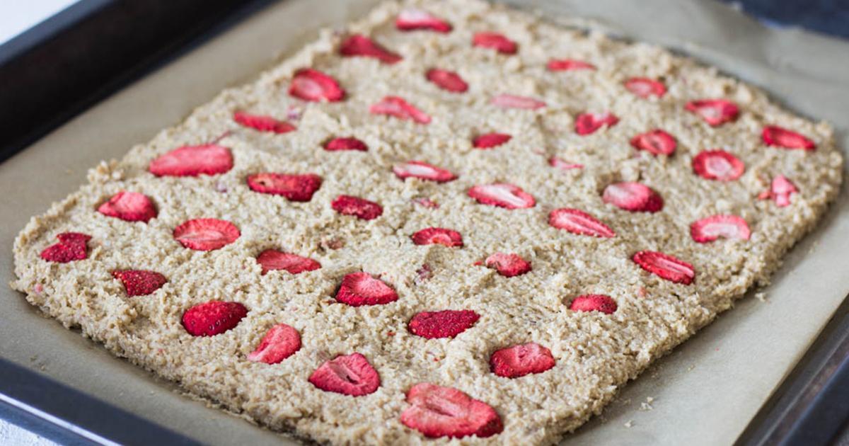 Eddas Haferflocken Riegel mit Erdbeeren