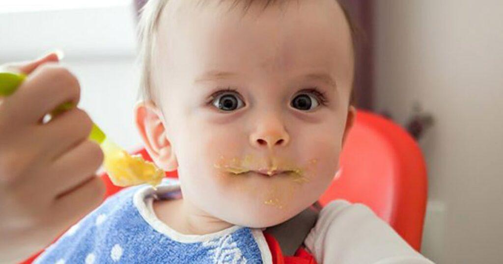 Baby Freche Freunde Beikosteinführung Kind