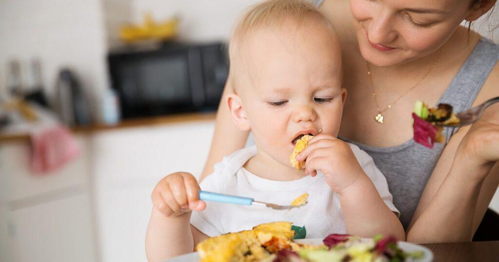 Baby Freche Freunde Gemeinsam essen
